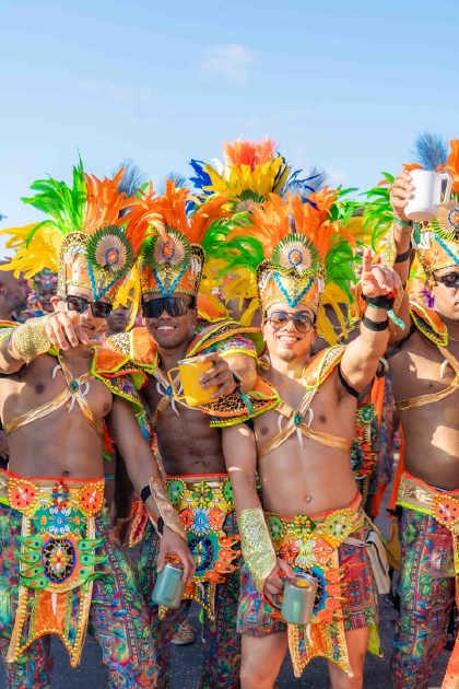 /Carnaval-group.jpg